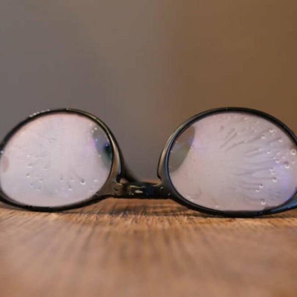 Glasses fogging: How to avoid it?